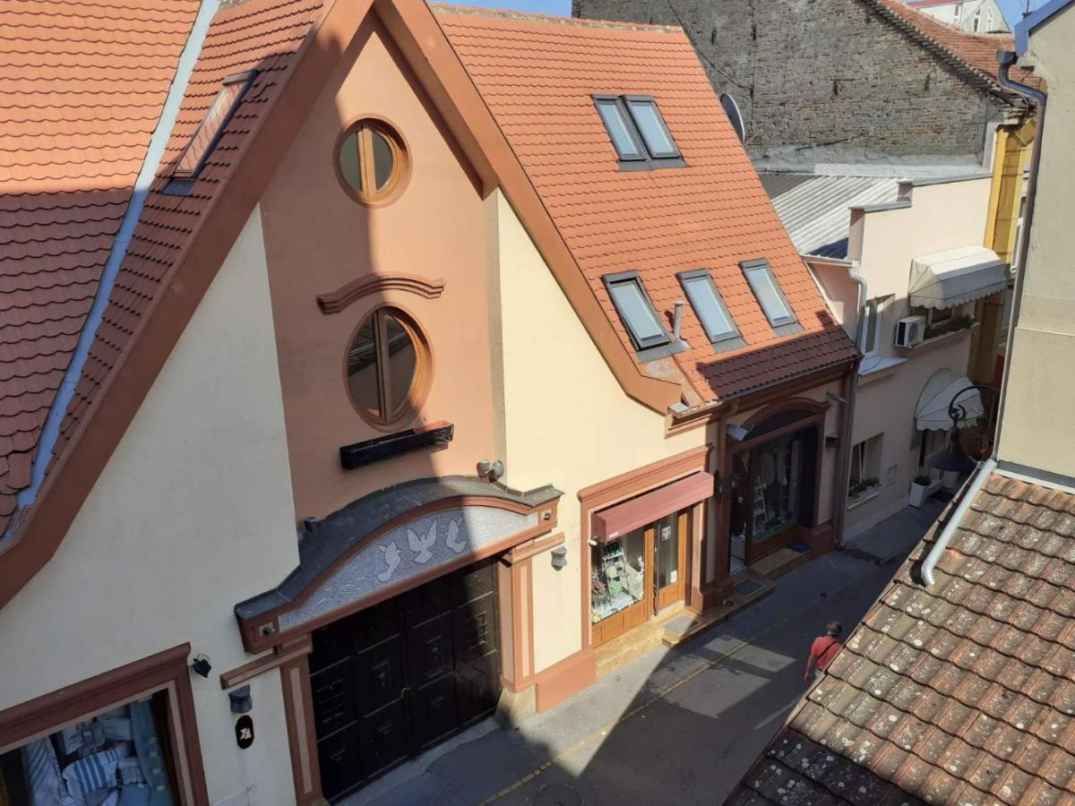 Lagumska Apartment Zemun Екстериор снимка